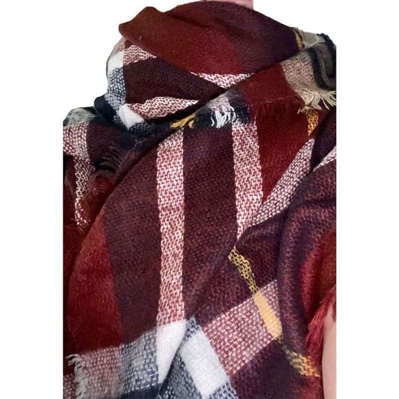 Plaid Oversized Blanket Scarf - Picture 6 of 14